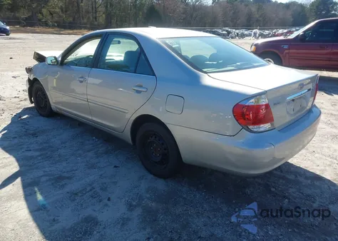 2005 Toyota Camry Le from USA, damaged, VIN 4T1BE30K65U019192